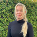 Porträtt av Johanna Lindström, lärare på allmän kurs. Foto.